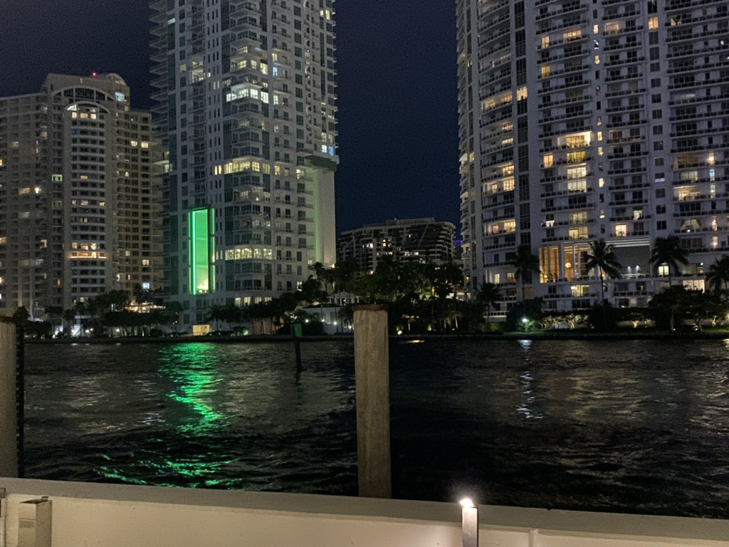 5EACABA5-6AD1-4B04-A032-6435506F0187_1_105_c